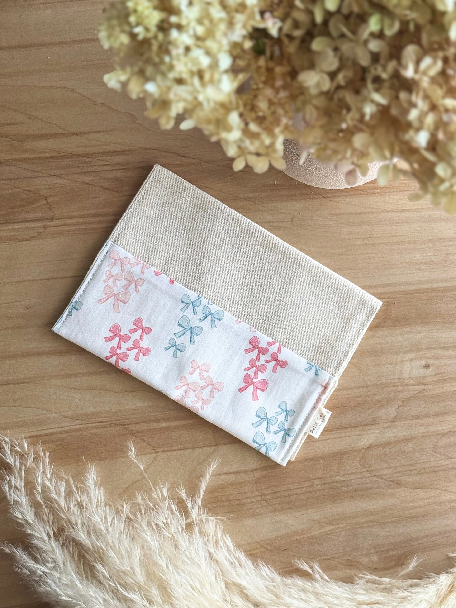 Vaccine Record Cover – Little Bows