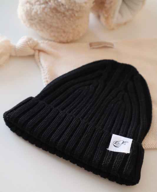 RIBBED HAT - LICORICE